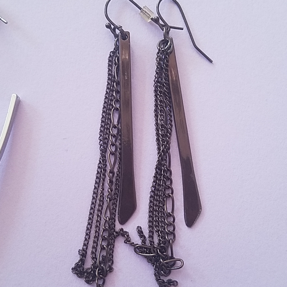 Earrings - Picture 6 of 7